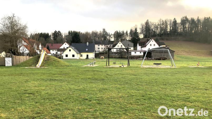Die Grünfläche, die in Falkenberg Droht genannt wird, bekommt ein neues Gesicht. Archivbild: Werner Robl