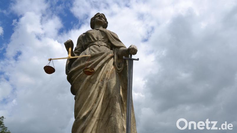 Anfang Dezember 2025 hat ein damals 67-Jähriger in Waldsassen einen 64-Jährigen erschossen. Am 13. November beginnt im Weidener Landgericht nun der Prozess, bis 4. Dezember sind insgesamt vier Termine angesetzt. Bild: Thorsten Schreiber