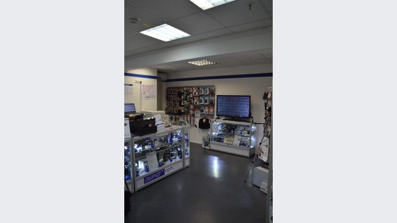 Räumungsverkauf im Digiphot-Shop im Real-Markt in Amberg - Neuer Standort ab Januar. Bild: aha