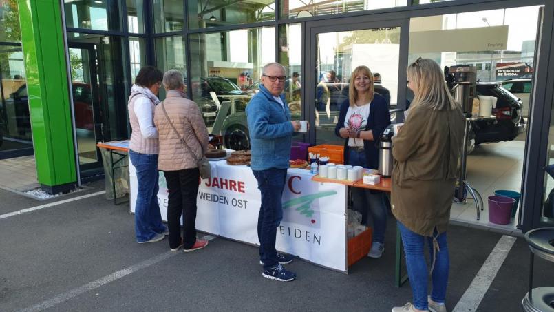 Der FC Weiden Ost versorgte die Besucher. Bild: Autohaus Süd