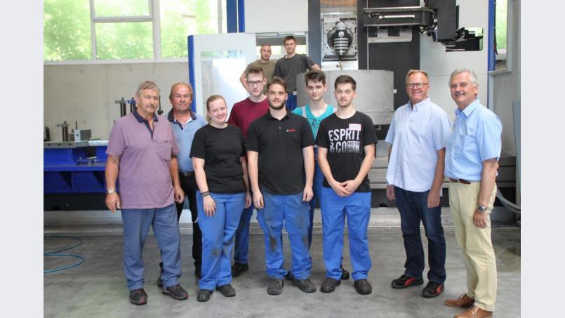 Als Ausbildungsbetrieb für die Berufe Konstruktions- und Zerspanungsmechaniker setzt ROFITEC auf die Qualifikation der Auszubildenden. Bild: prh
