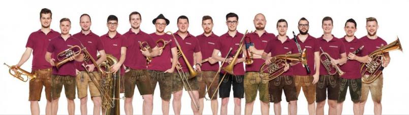 BRASSARANKA rocken am Samstagabend ab 19 Uhr den Nabburger Schlosshof. Bild: exb