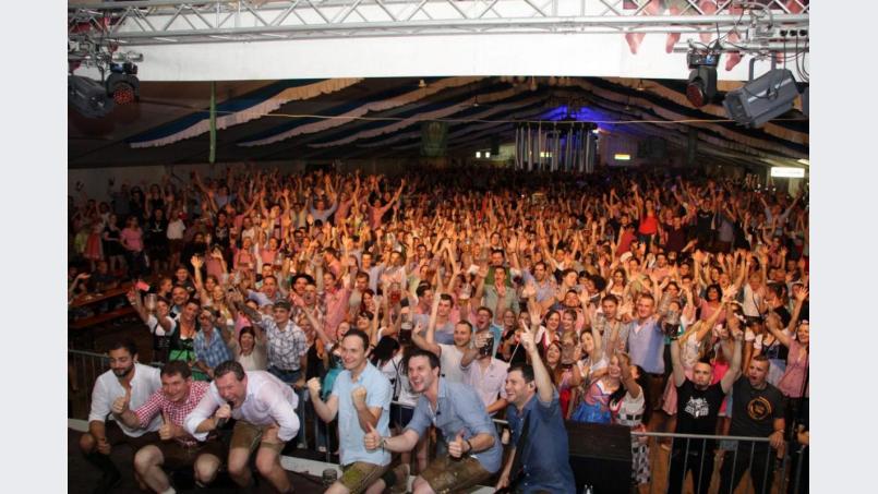 Die Flosser Kirwa hat mittlerweile unzählige Fans, die immer mit von der Partie sind. Bild: exb