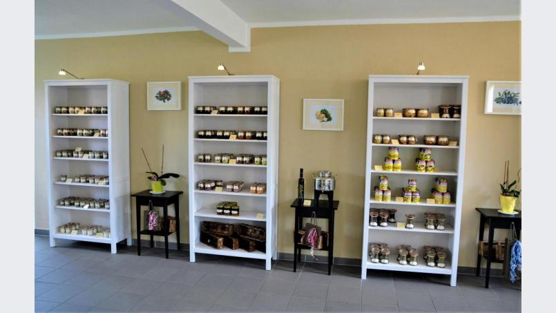 Eine große Auswahl an leckerer Feinkost finden Kunden bei Wernberger Feinkost. Bild: fdl