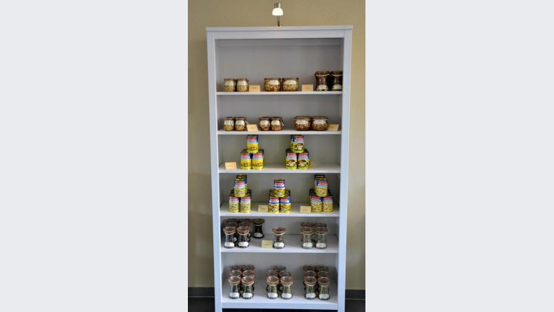 Eine große Auswahl an leckerer Feinkost finden Kunden bei Wernberger Feinkost. Bild: fdl