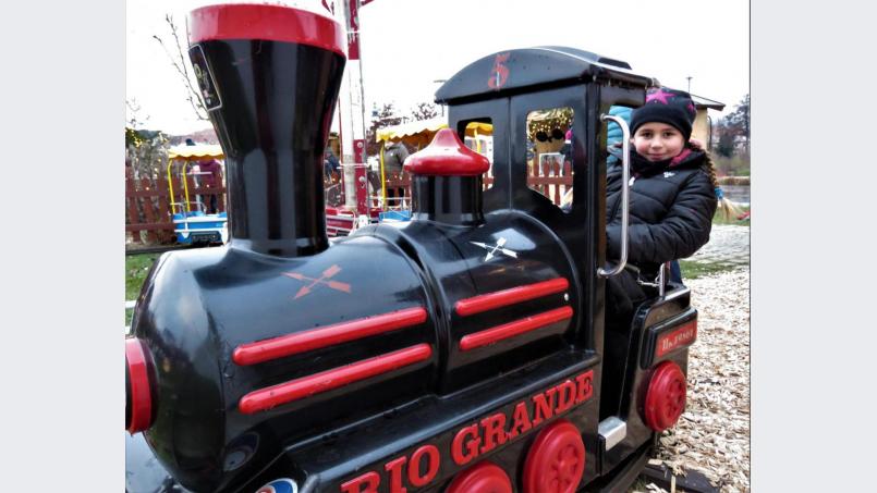 Die Kinder dürfen wie bei "Jim Knopf und Lukas" selbst in der Lok sitzen oder in einem der Kinderzugwaggons mitfahren. Bild: ubb
