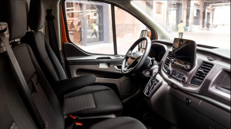 Viel Ausstattung fürs Geld bietet Ford bei seinen Transportern. Praktische Assistenten erleichtern den Arbeitsalltag. Bild: Ford
