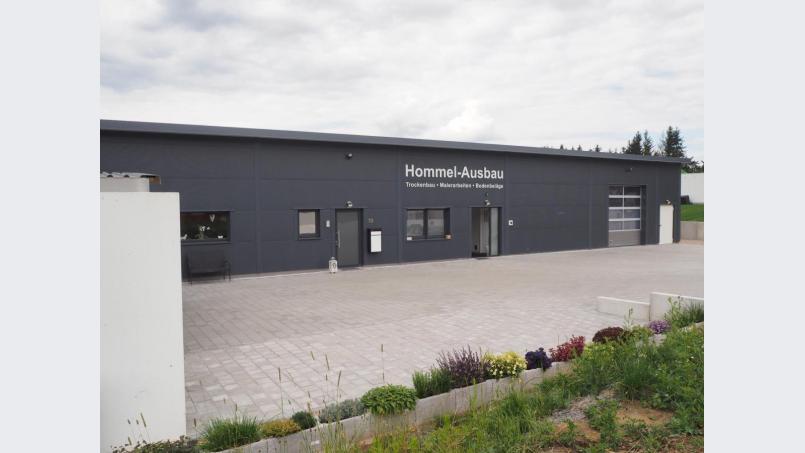 Unternehmer Wolfgang Hommel war viele Jahre in Weiden selbstständig und hat sich 2017 in Neustadt/WN niedergelassen. Bild: krb