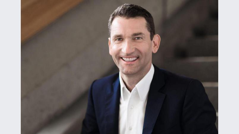 Der Coach und bekannte Radiomoderator Paul Johannes Baumgartner führt durch den 3. Digitalen Wirtschaftsgipfel Oberpfalz, der am Montag, 1. März, über die Bühne geht. Bild: exb