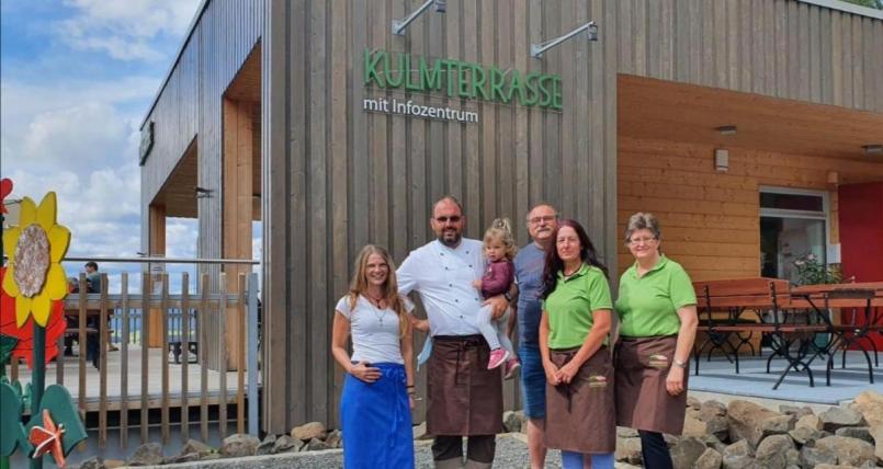 Das Team von Schinner Gastronomie sorgen für den perfekten Service bei Events aller Art. Bild: ak