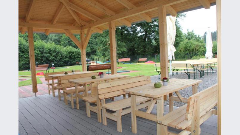 Jede Menge helles Holz sorgt im Freizeittreff für eine freundliche Atmosphäre. Bild: ads