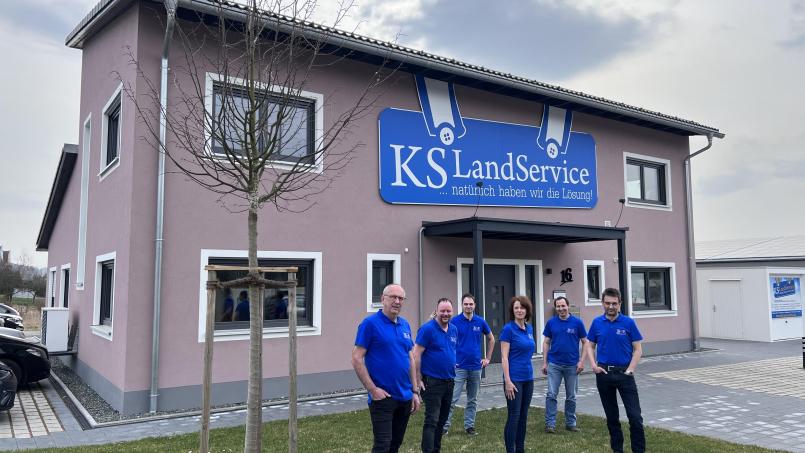 Das Team der KS LandService GmbH ist ein erstklassiger Partner für die Bereiche Haus und Grundstück. Bild: KS-Land-Service GmbH