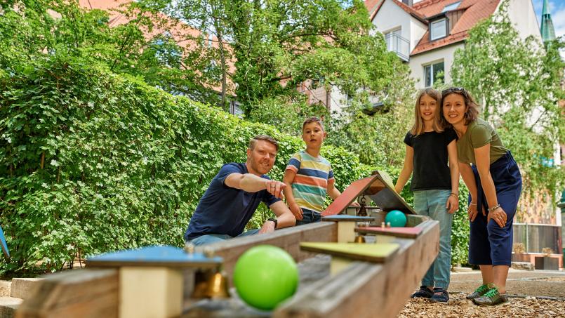 Im Spielzeugmuseum kann sich die gesamte Familie vergnügen. Bild:  floriantrykowski.com
