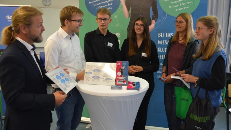 Die Wiesauer Schule für Hotel- und Tourismusmanagement ist auch dabei. Bild: jr