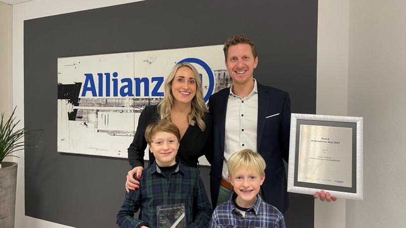 Familie Böttcher freut sich über die erneute Auszeichnung. Bild: Allianz Böttcher