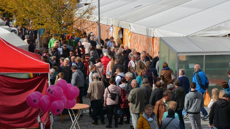 Der Besucherandrang bei den Erlebniswochen Fisch ist riesengroß. Bild: Josef Rosner