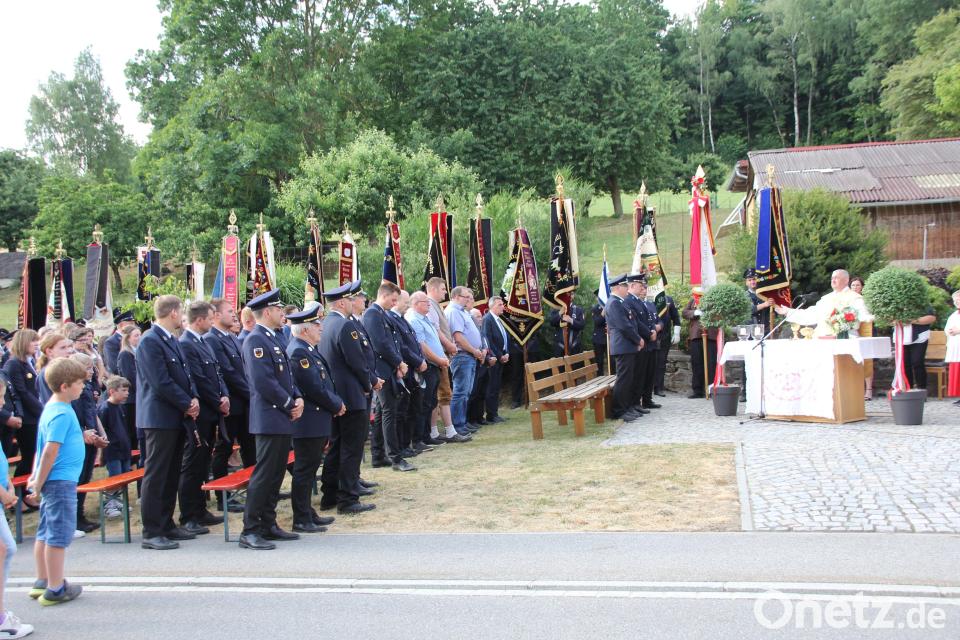 BayernFans gratulieren Thomas Helgert