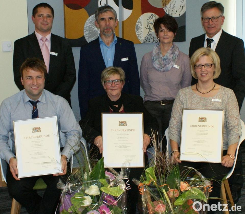 Bei der AOK dreifacher Grund zum Feiern: Zusammen 90 Jahre ...