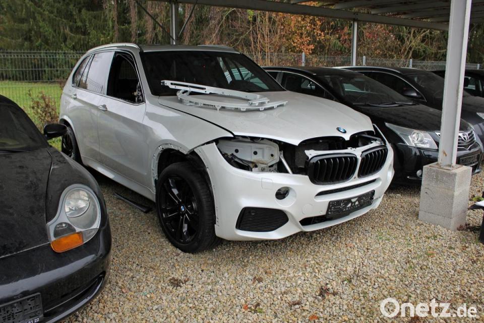 Einbruch bei KfzHändler Eigentümer bricht zusammen Einbruch bei KfzHändler Eigentümer bricht zusammen