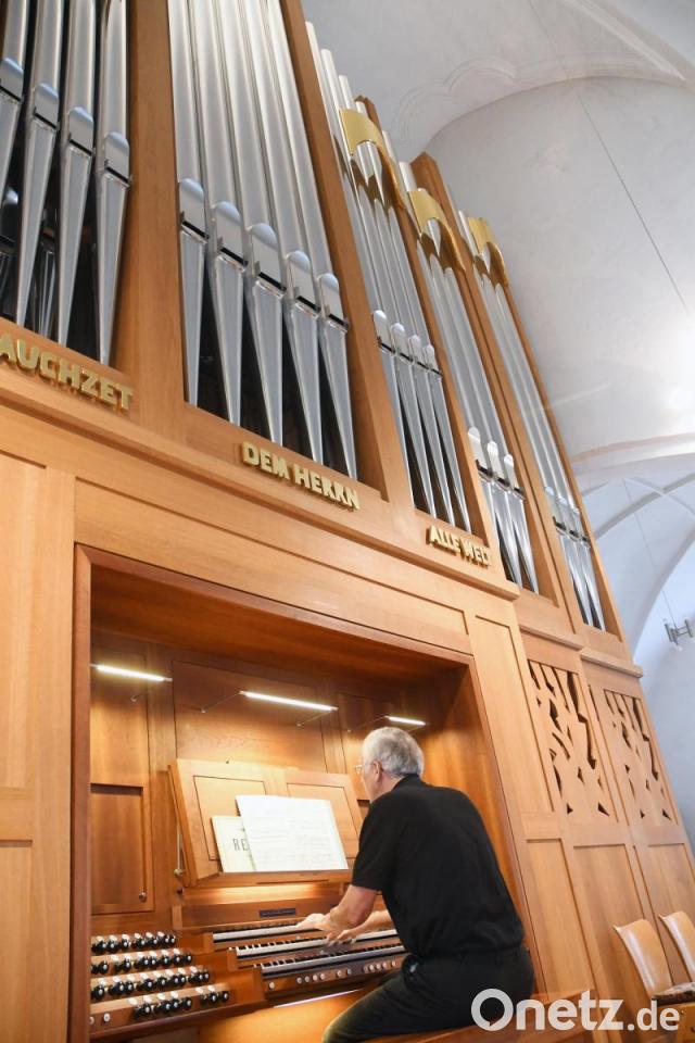 HannsFriedrich Kaiser verlässt die Orgel seiner Träume in Weiden