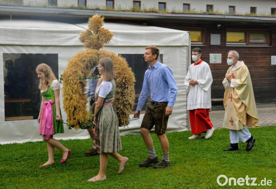 Ehenfeld feiert Erntedank