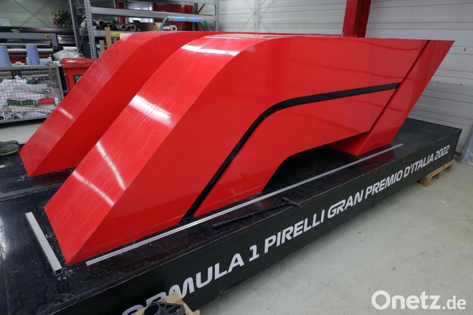 Sport Signage Amberger Firma bei Super Bowl und jedem Formel1Rennen