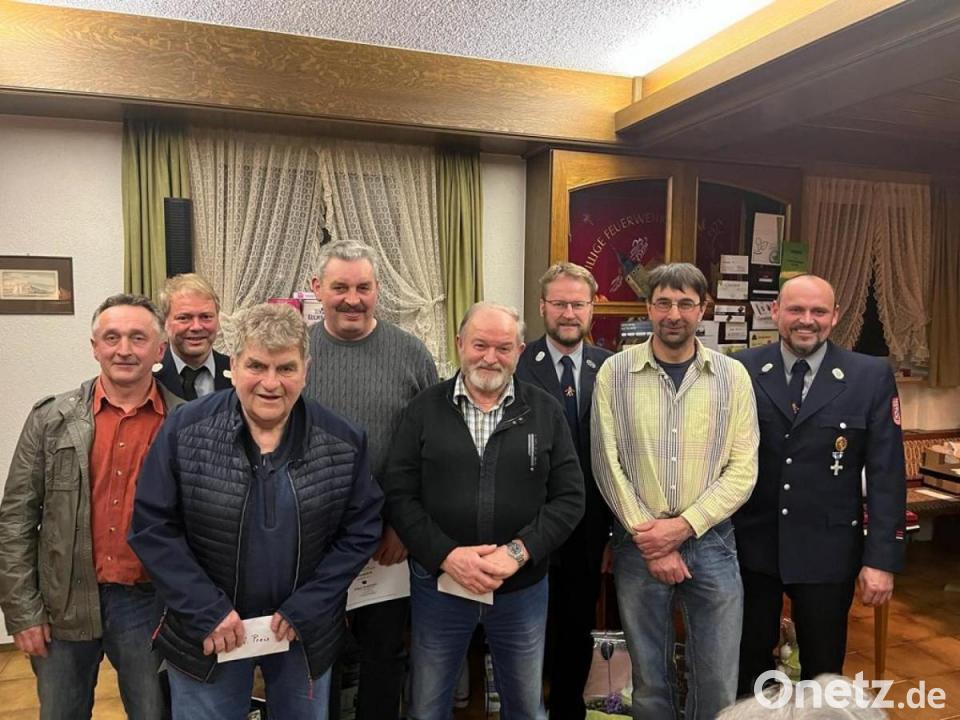 Oberlinder gewinnt Preisschafkopf der Feuerwehr Oberlind