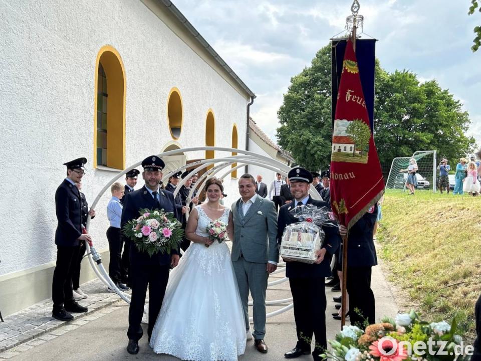 Hochzeitsglocken Klingen Heute Für Euch Beide Lied Für Martina Gürtler und Ferdinand Lintl läuten die Hochzeitsglocken | Onetz