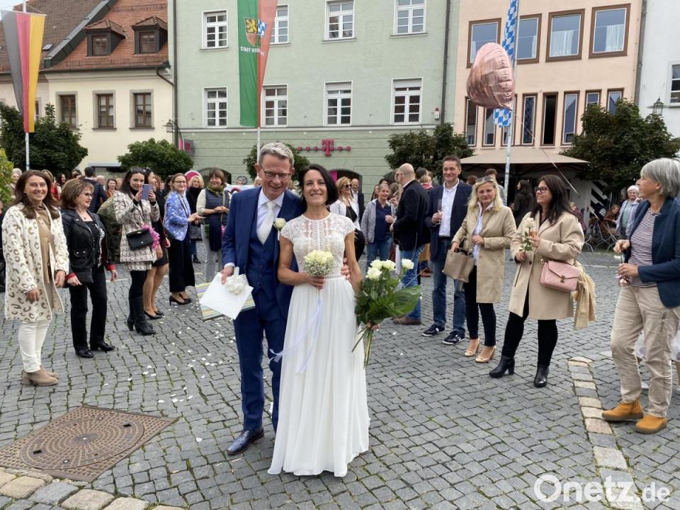 Weidener Apothekerin und Jurist geben sich das Jawort | Onetz