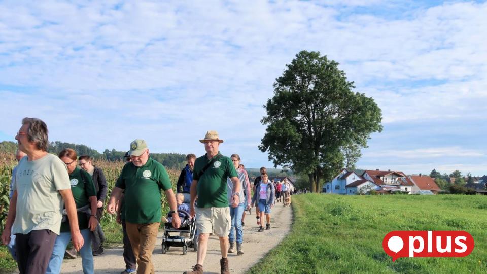 Friedenfelser Bierwandertag: Prost auf die Geselligkeit und die Natur |  Onetz