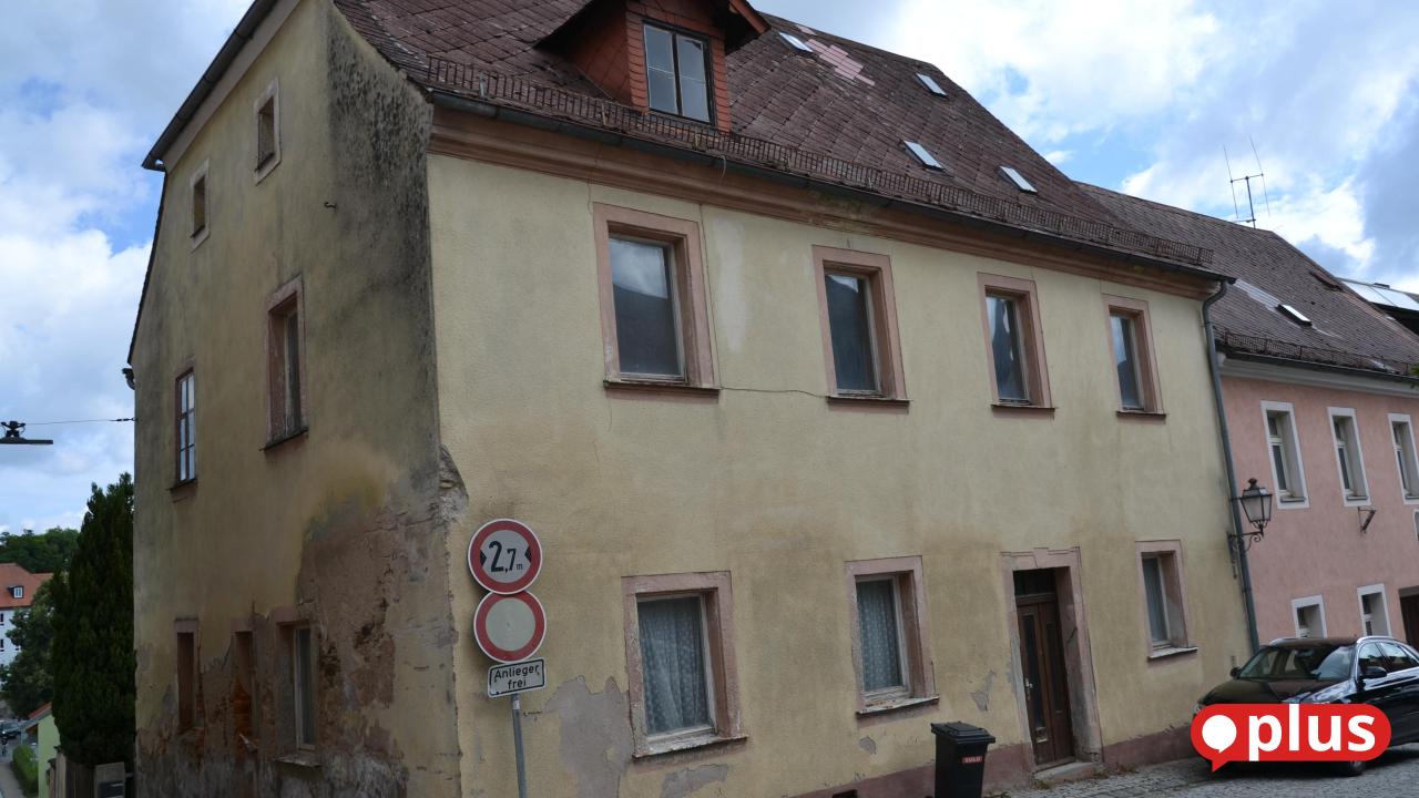 A Nuremberg resident eliminates vacant properties in Tirschenreuth's ...
