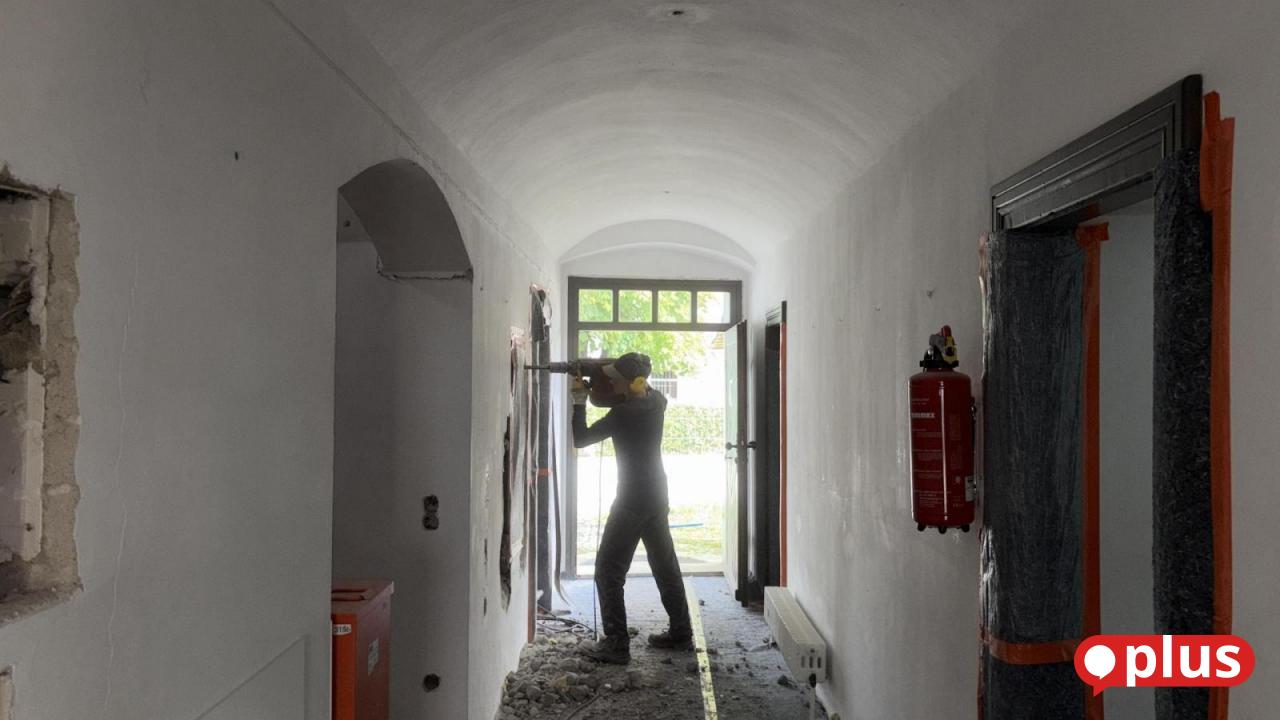 Schloss-Theuern-Jetzt-kommt-Hauptgeb-ude-dran