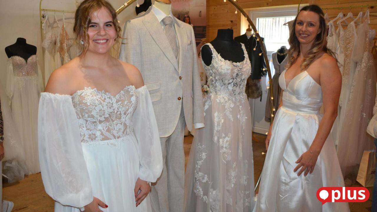 Many visitors get ideas for the happiest day of their lives at wedding ...