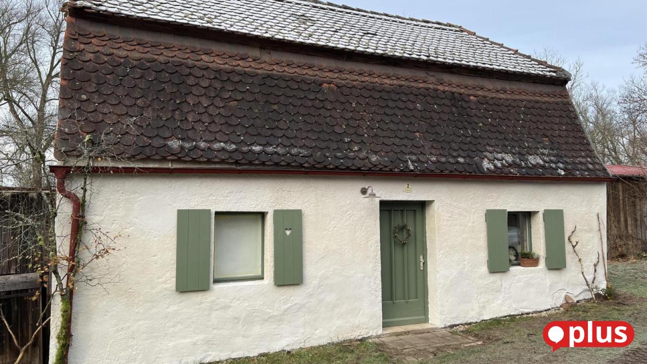 Nach-100-Jahren-wird-das-Rosl-Sixn-Haus-in-Hahnbach-wieder-zu-einem-Hingucker