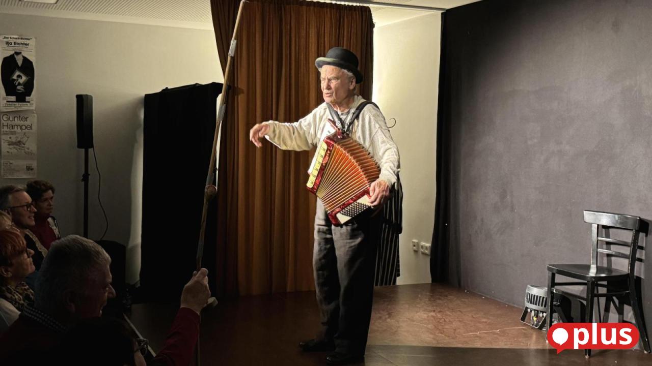 Karl-Valentin-ohne-Wei-wurstgaudi-Werner-Steinmassl-bei-der-Futura