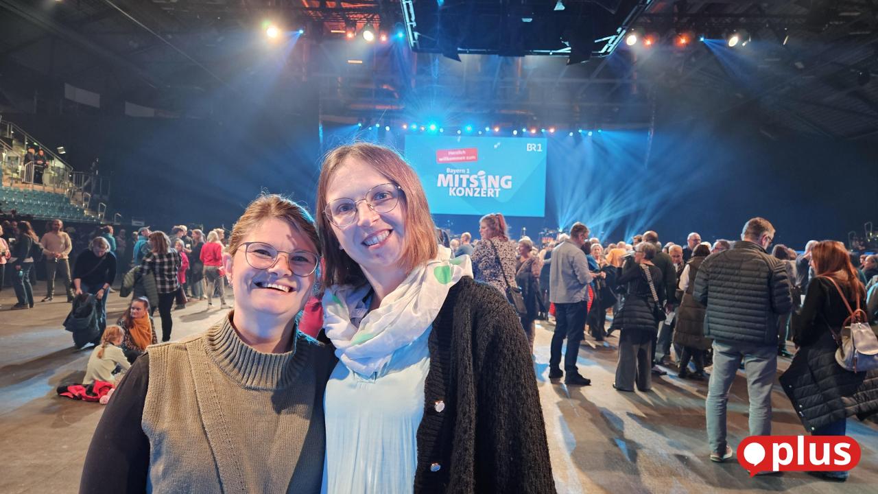 G-nsehautmomente-f-r-Sabrina-Gebhard-und-Irene-Klier-beim-Mitsingkonzert