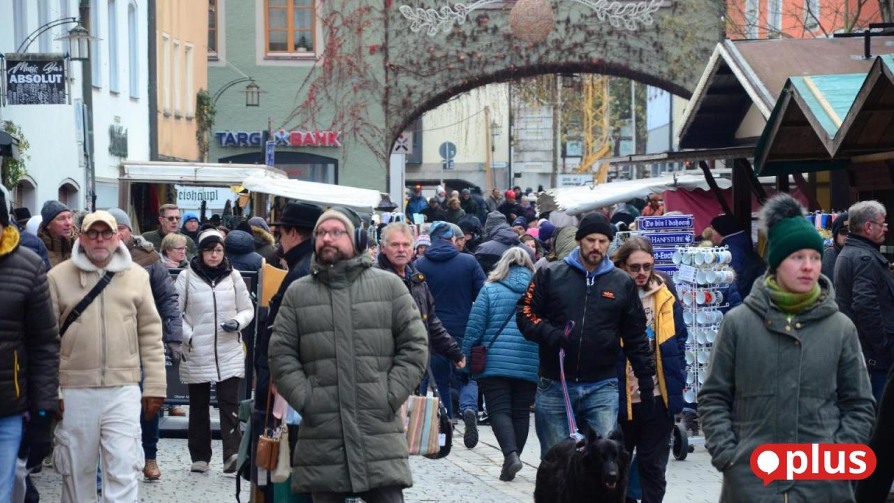 Weiden-denkt-verkaufsoffenen-Sonntag-neu-Umfrage-liefert-Ideen-f-r-Kathrein-Nachfolge