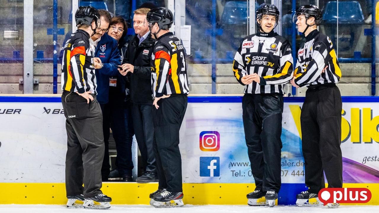 Das-sagen-die-Blue-Devils-Weiden-zum-Spielabbruch