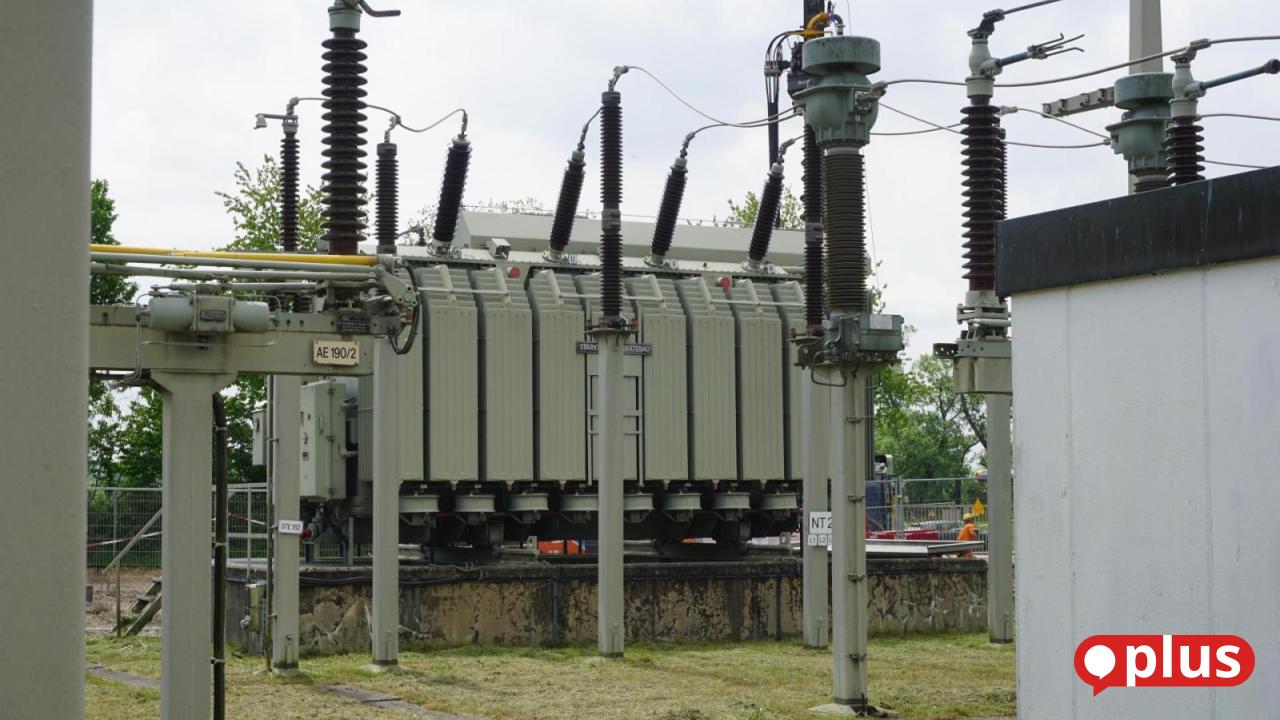 Stadtrat-Schnaittenbach-begr-t-Pl-ne-f-r-Akkuspeicher-und-Umspannwerk