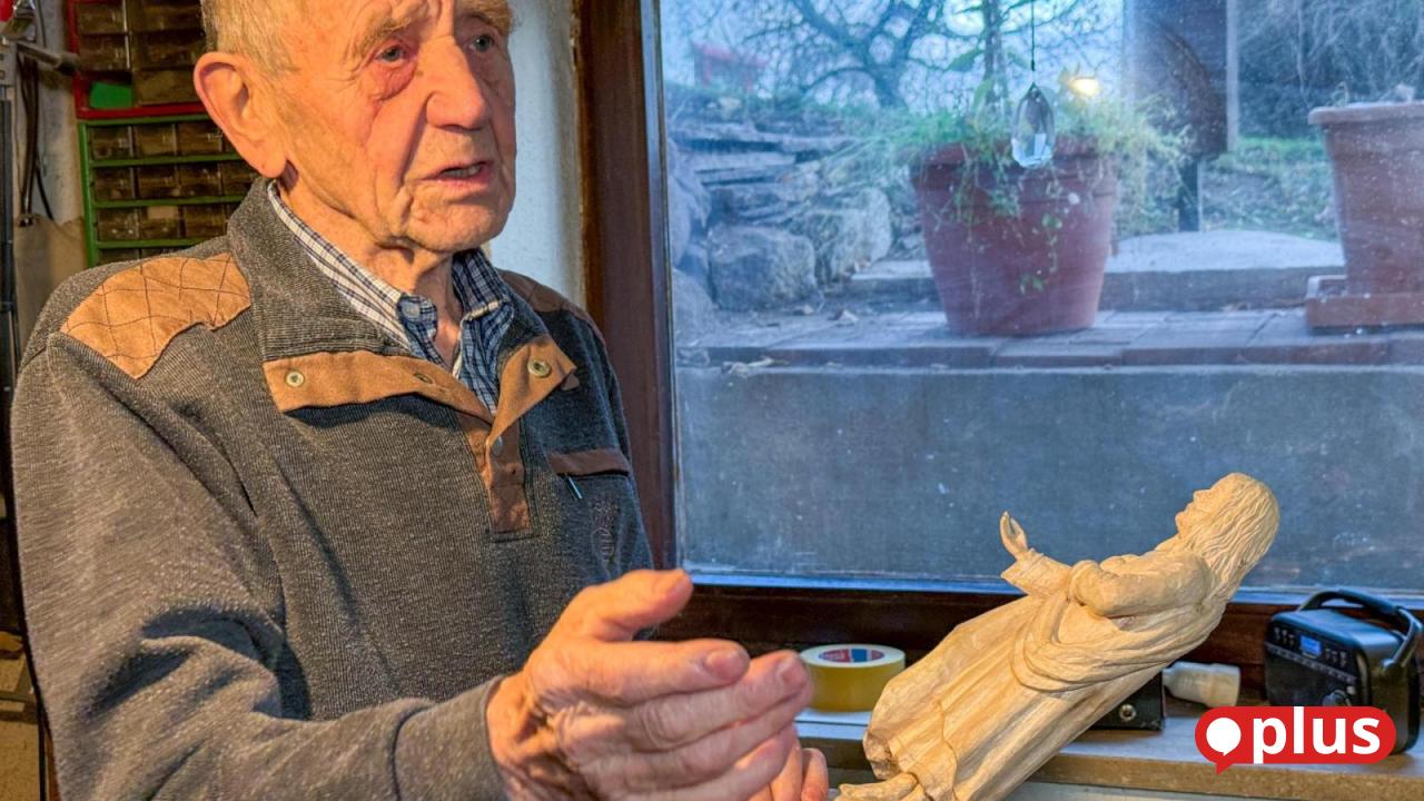 Alfons-Nagler-der-letzte-Figurenschnitzer-der-Krippenfreunde-Schnaittenbach
