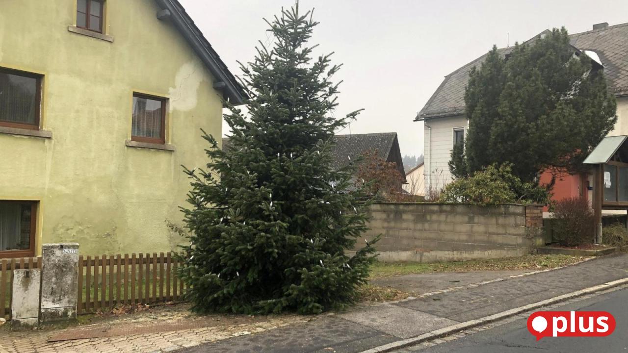 Im-Fuchsm-hler-Marktrat-ging-es-um-den-Christbaum-in-der-Ortsmitte