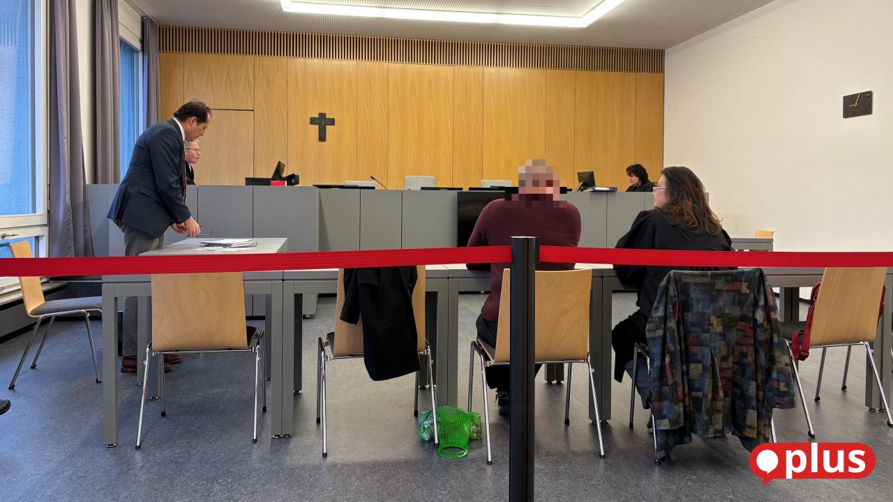 -Er-ist-einfach-krank-Schwester-des-57-j-hrigen-Angeklagten-gibt-Einblicke-in-dessen-Psyche