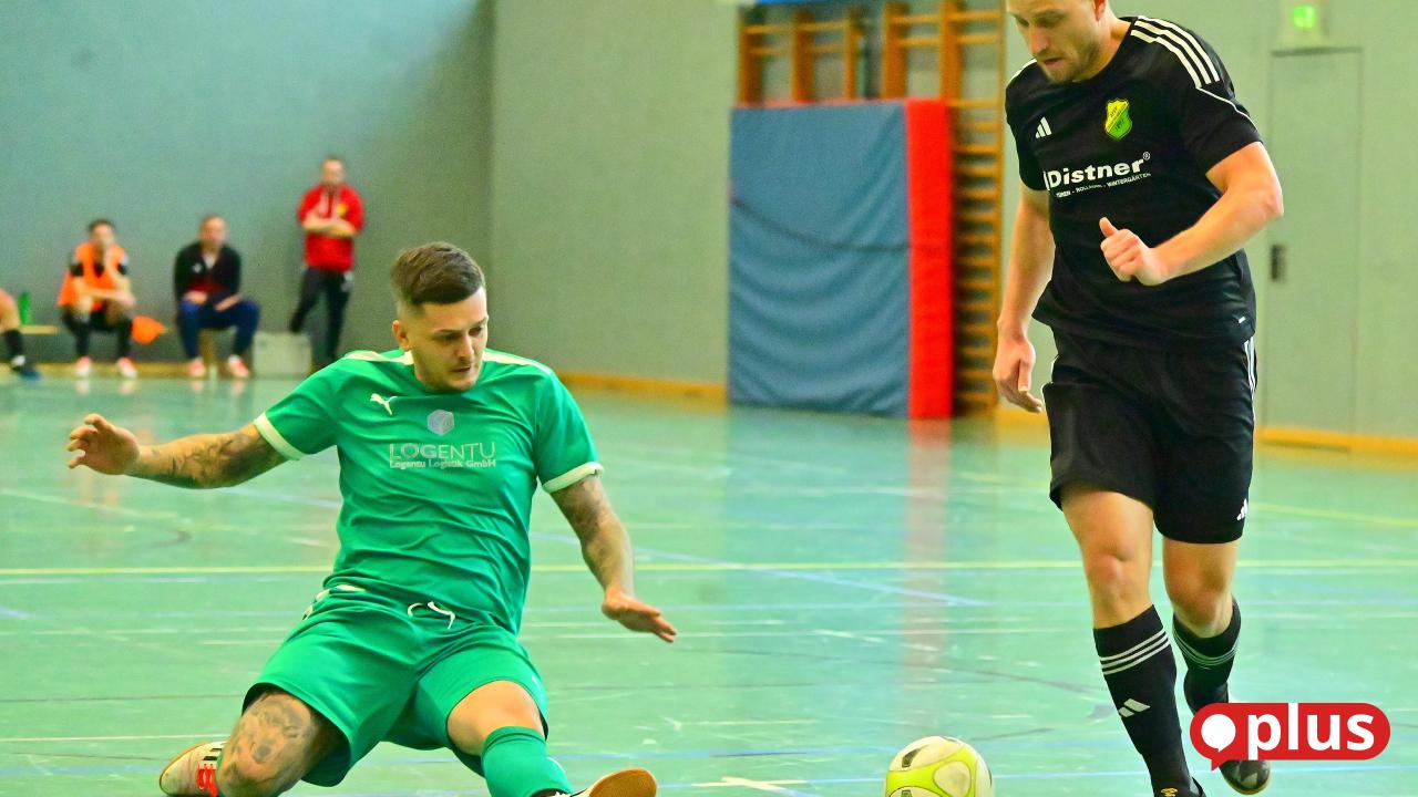 Mit-f-nf-Mann-ins-Ziel-SV-Poppenreuth-schafft-es-in-die-Futsal-Endrunde