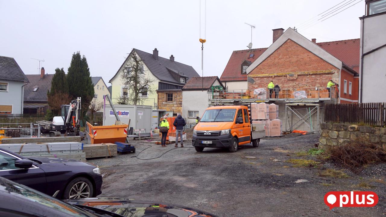 Ab-Fr-hjahr-Gestaltung-des-Kulmainer-Speckerm-hlplatzes