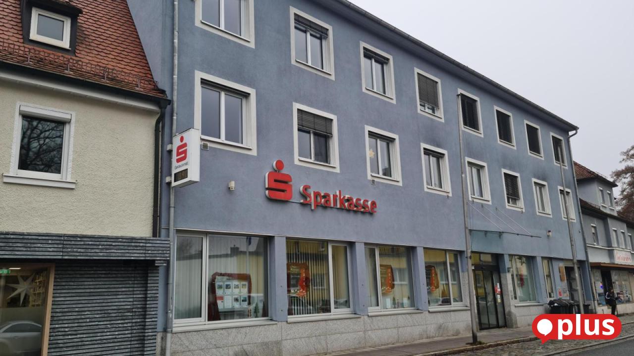 Stadtr-te-von-Grafenw-hr-hadern-mit-der-Sparkassen-Fusion