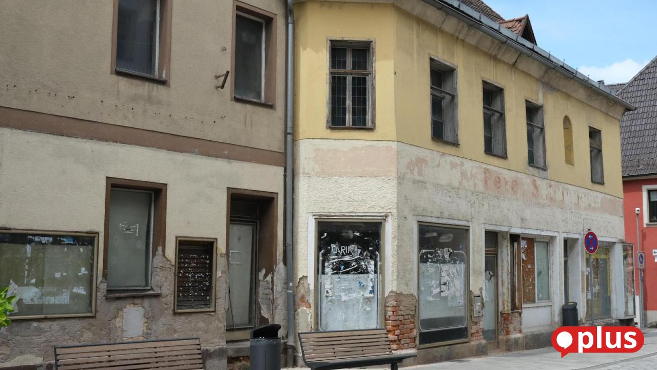 Viele-Leerst-nde-City-Managerin-k-ndigt-Schwandorfer-Innenstadt-in-der-Krise