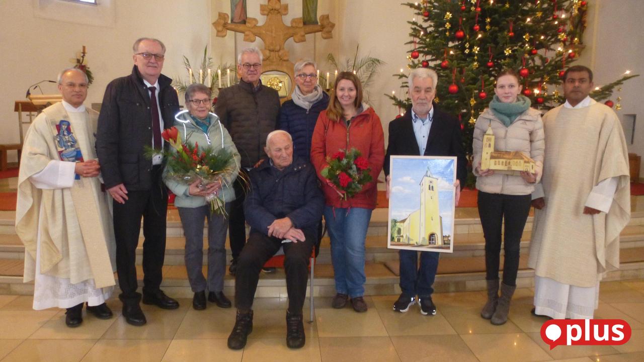Pfarrei-Weiherhammer-w-rdigt-und-dankt-Mesner-Alfons-Bogner