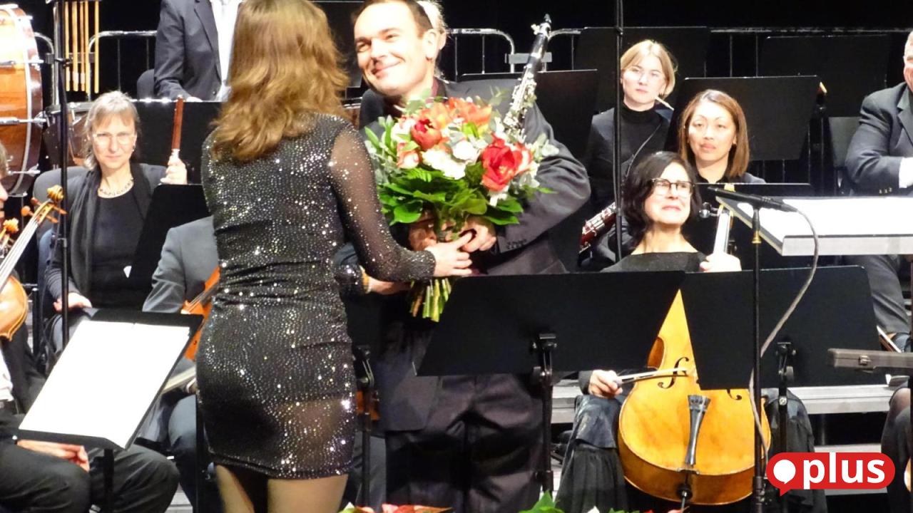 Amberger-Sinfonieorchester-begeistert-beim-Silvesterkonzert-im-Stadttheater