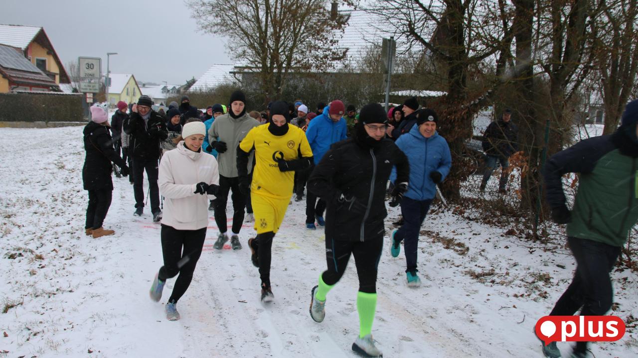 Silvesterlauf-in-Grafenw-hr-und-der-Wunsch-dass-die-Welt-endlich-wieder-normal-wird-