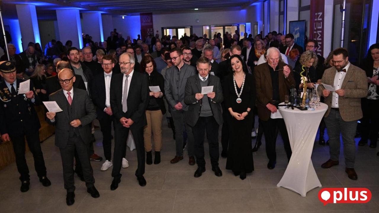 Stadt-Waldershof-geht-mit-gut-gef-lltem-Geldbeutel-ins-Jahr-2026